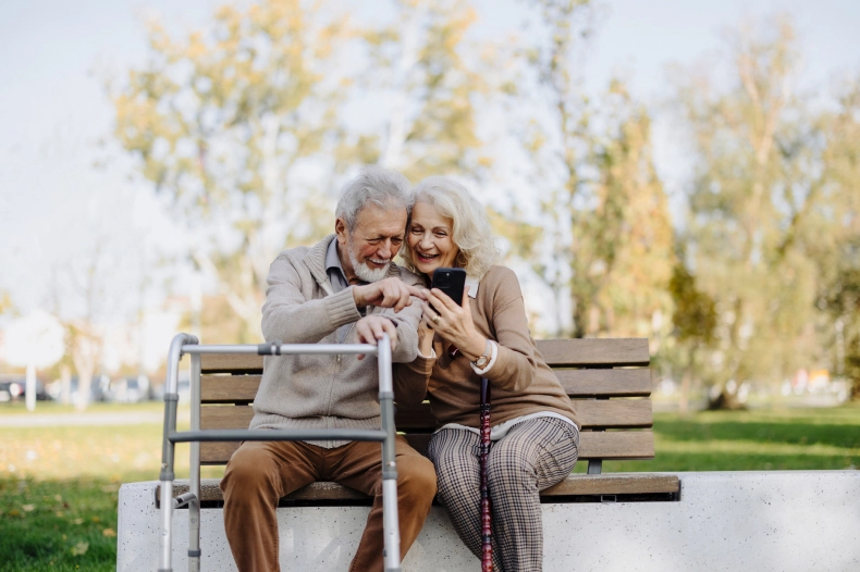Профилактика падений для пожилых людей: советы и упражнения