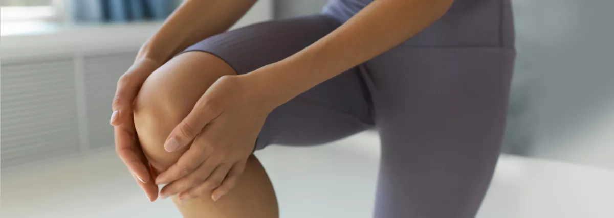 Хруст в коленях – норма или повод обратиться к врачу?